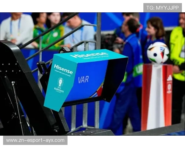 VAR回放导致赛场讨论热度飙升，有var的联赛