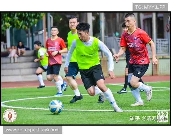 足球友谊赛凌空爆射堪称全场最佳